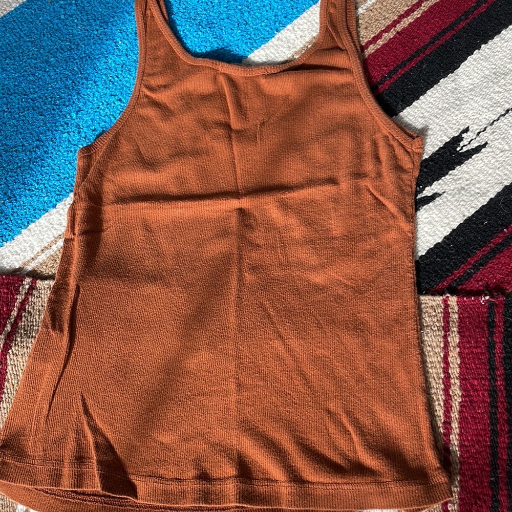 Brandy Melville Tank Top - Picture 4 of 5